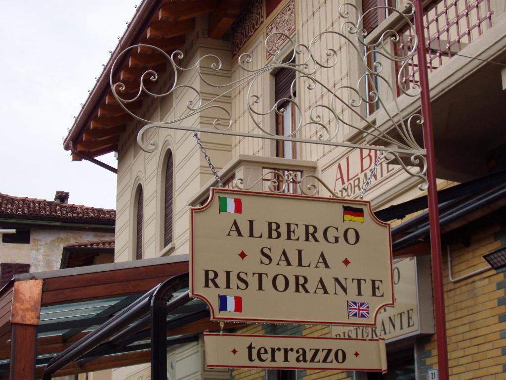 Albergo Sala Valbrona Eksteriør billede